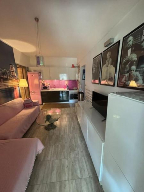 Beach pop apartment